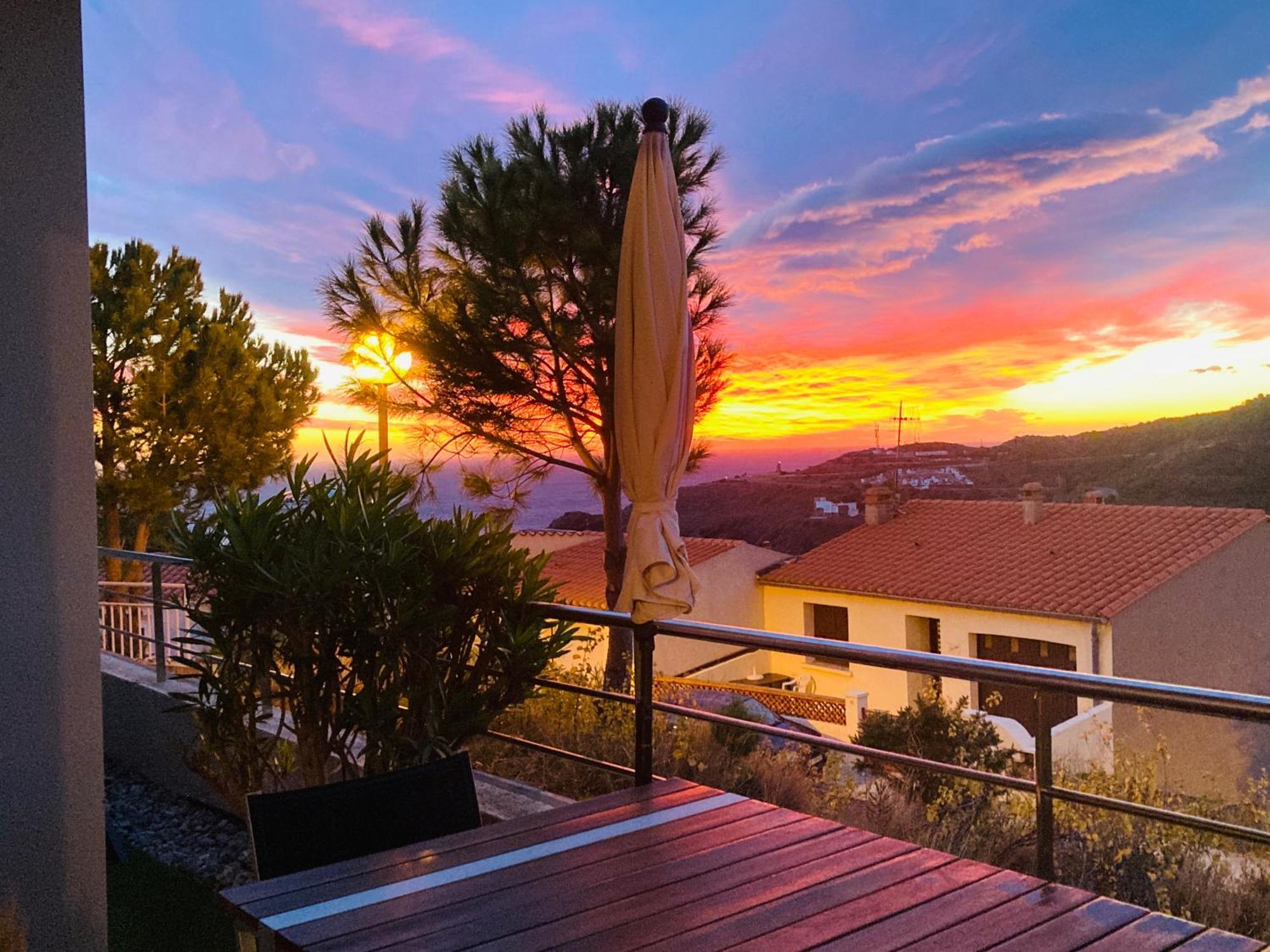 Residence Costa Vermella, Vue Mer Et Montagne Au Calme Cerbère Zewnętrze zdjęcie